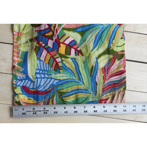 C&C California Multicolor Tropical Print Capris - Picture 6 of 7